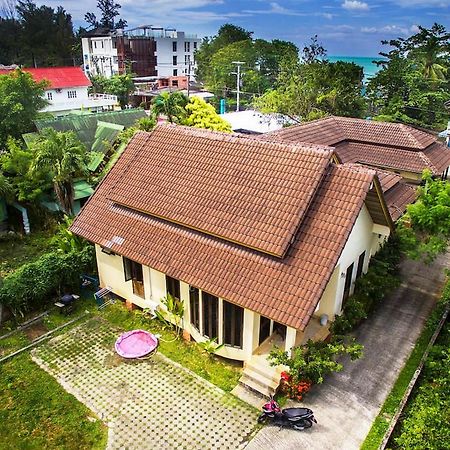 Villa Behind The Phuket Sea Exterior foto